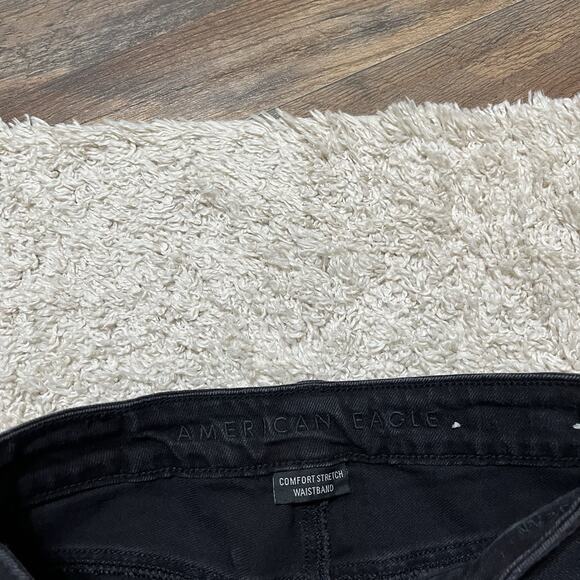 American Eagle Size 00 X-Short Black Distressed High-Rise Mom Striaght Jeans - Picture 5 of 7